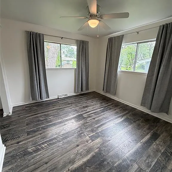 713 Plaza Dr — Photo 17