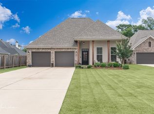 469 Mangrove Ln, Bossier City, LA 71111