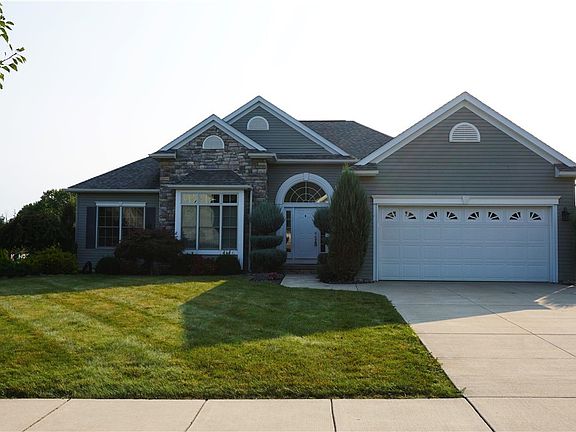 2nd image of 1787 Honeychuck Ln