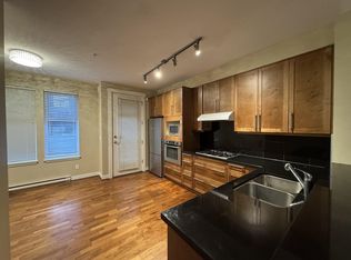 65XX Arbutus St, Vancouver, BC V6P 5S5