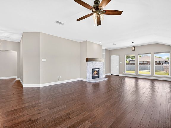 5th image of 3945 Freedom Ln