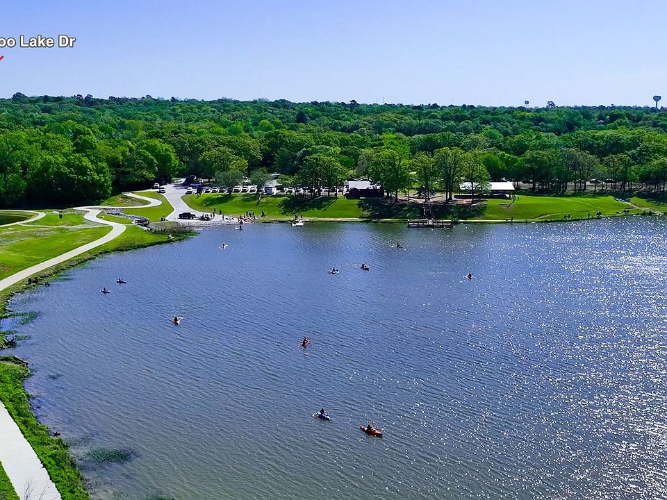 1st image of 901 Waterloo Lake Dr