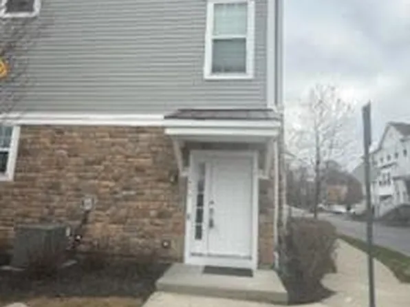 1426 Hudson Cir, Highland Park, NJ 08904