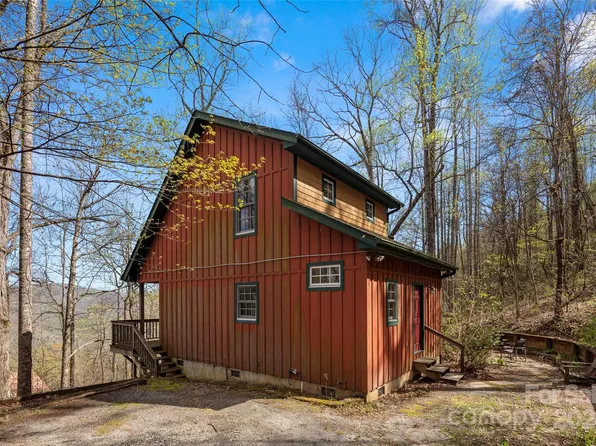 31 Tumblestone Dr, Hendersonville, NC 28792