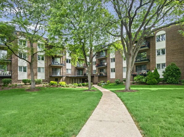 1200 W Northwest Hwy APT 109, Mount Prospect, IL 60056