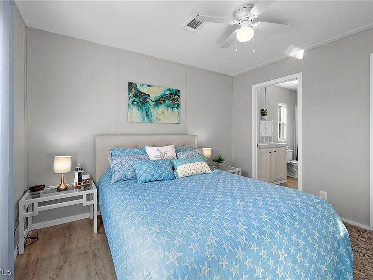 1747 Beverly Dr — Photo 21