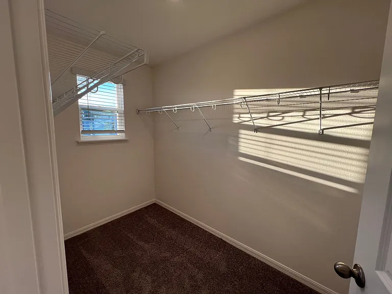3904 Academia Ave — Photo 14