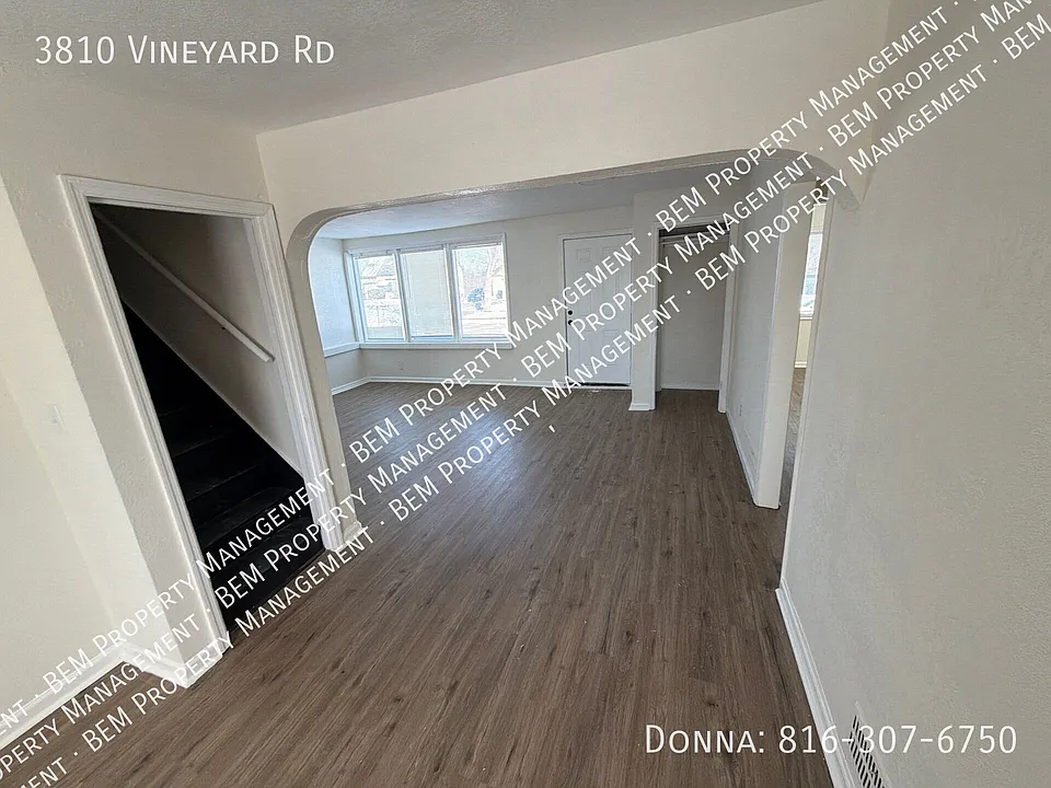 3810 Vineyard Rd