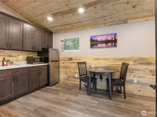 34208 343rd Avenue Ct E, Ashford, WA 98304