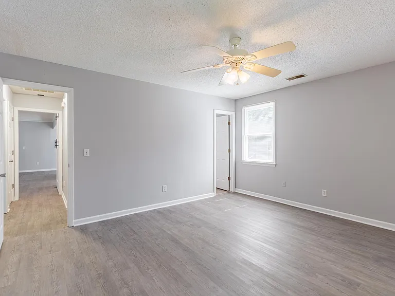 108 Dutch Dr — Photo 22