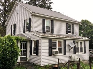 75 Lois St, Lee, MA 01238
