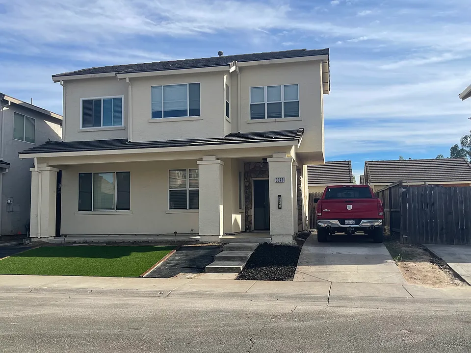 3376 Tierra Nuevo Way