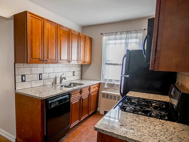 1491 E Terrace Cir #5 — Photo 2