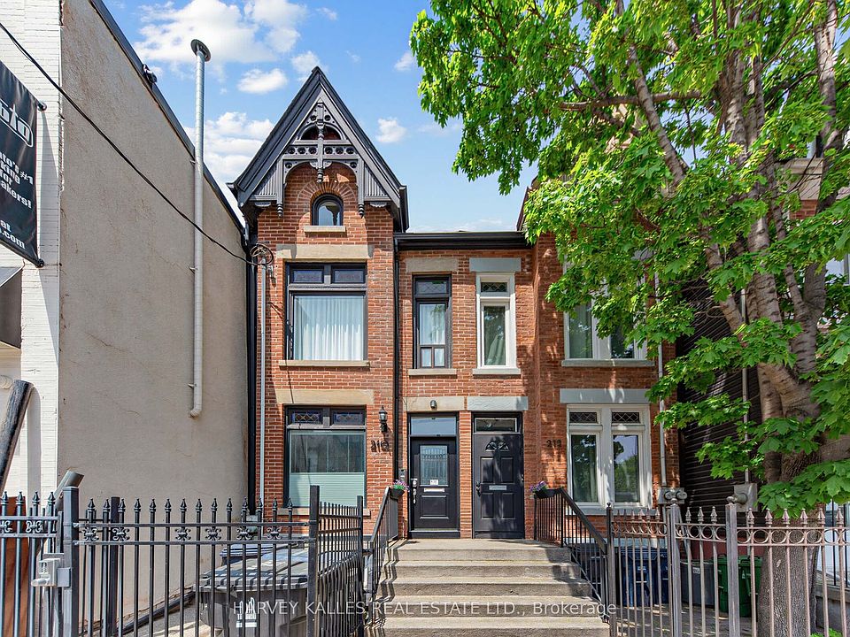 1st image of 210 Gerrard St E