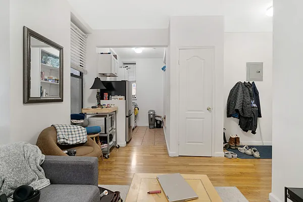 Rented by Compass | media 6