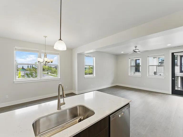 20594 SE Nina Ave — Photo 26