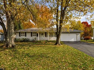 7443 Sugartree Dr, Youngstown, OH 44512