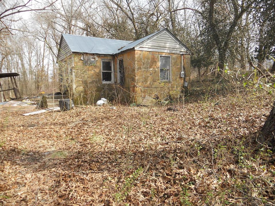 2nd image of 97 Main St