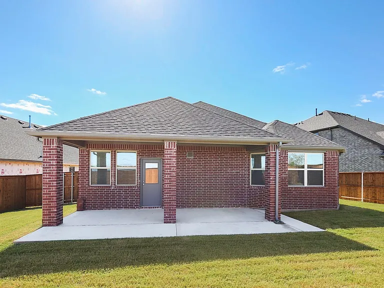 912 Slate Ln — Photo 30