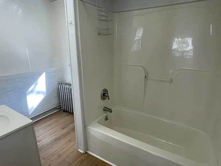 165 Green Ln #1 — Photo 8