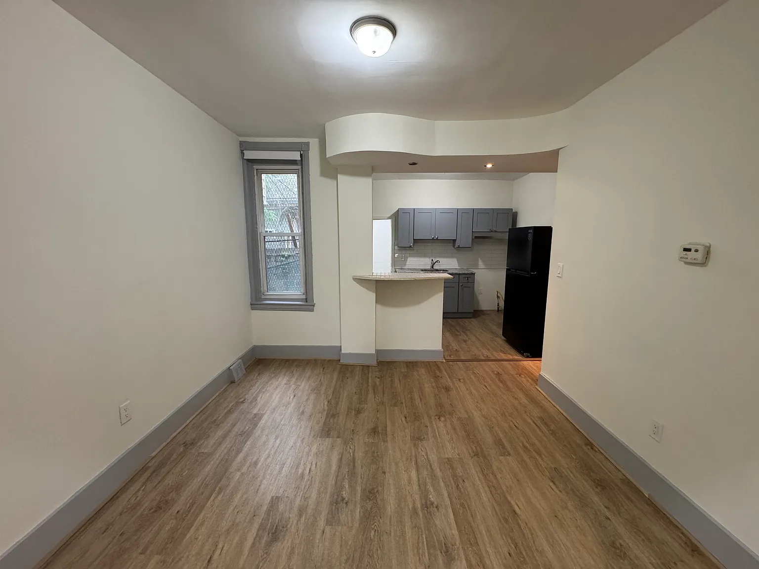 3 bed, 948 sqft, $1,250 — Photo 3