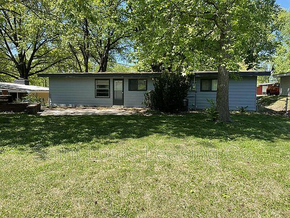 5th image of 1050 Robinwood Dr