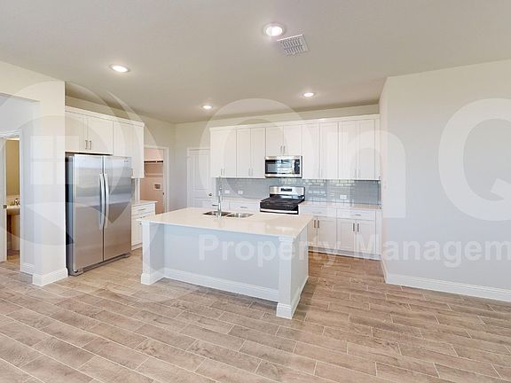 4th image of 2503 Blue Oasis Ct