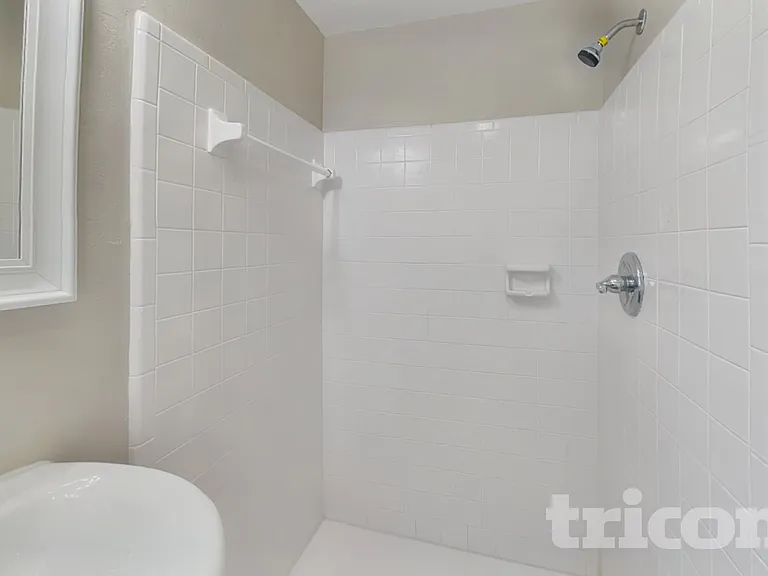 7330 Cass Cir — Photo 14