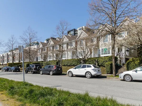 2885 E Kent Ave N #21, Vancouver, BC V5S 2L7