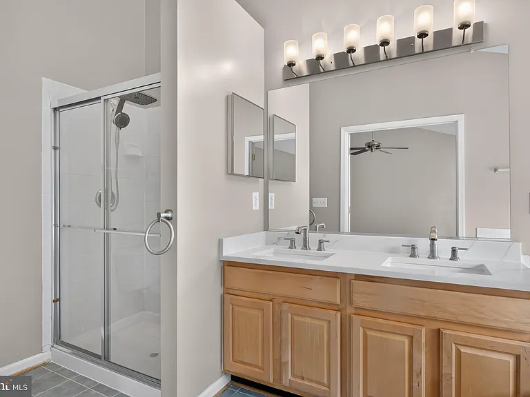 5166 Ballycastle Cir — Photo 31