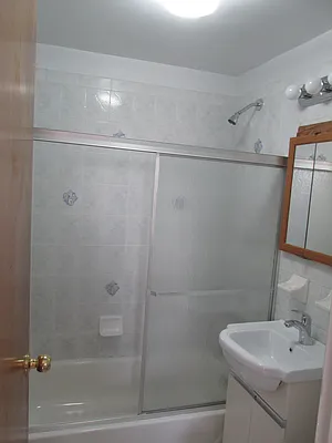 Rented by Windsor Homes Realty Corp | media 91