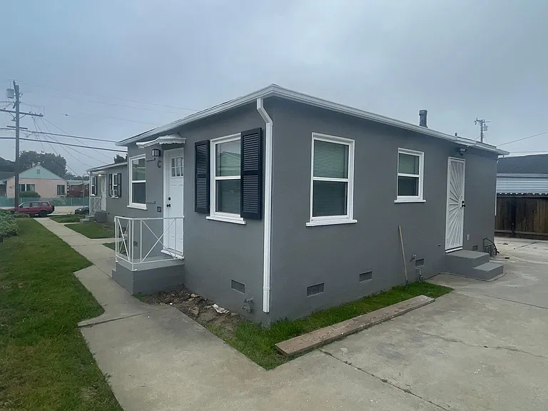 4525 W Broadway — Photo 20