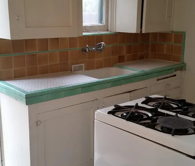 1128 N Tyndall Ave #4 — Photo 5
