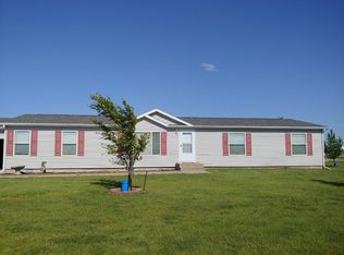 593 S Main St, Russell, KS 67665
