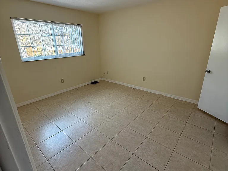 Dolphin Point — Photo 14