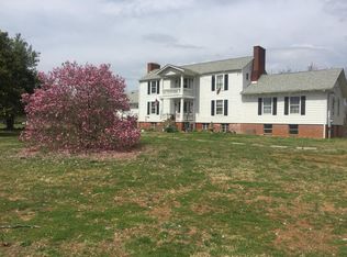 312 Bishop Ln, Lynch Station, VA 24571