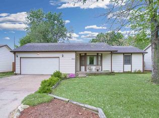 3945 S Eisenhower Ct, Wichita, KS 67215
