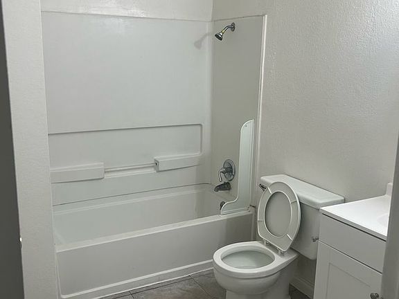 3rd image of 17627 McWethy Dr APT E