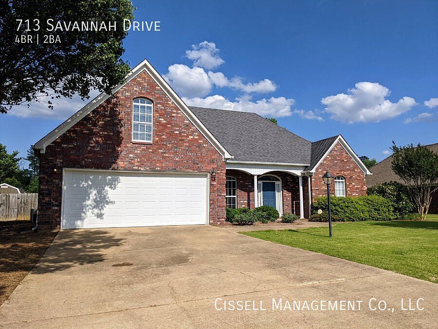 1st image of 713 Savannah Dr