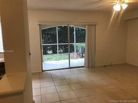 5th image of 10010 NW 44th Ter APT 106