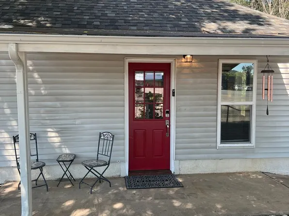 3026 N Hancock Ave, Colorado Springs, CO 80907