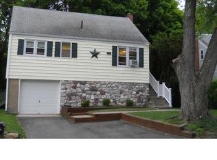 37 Cornell Ln, Danbury, CT 06810
