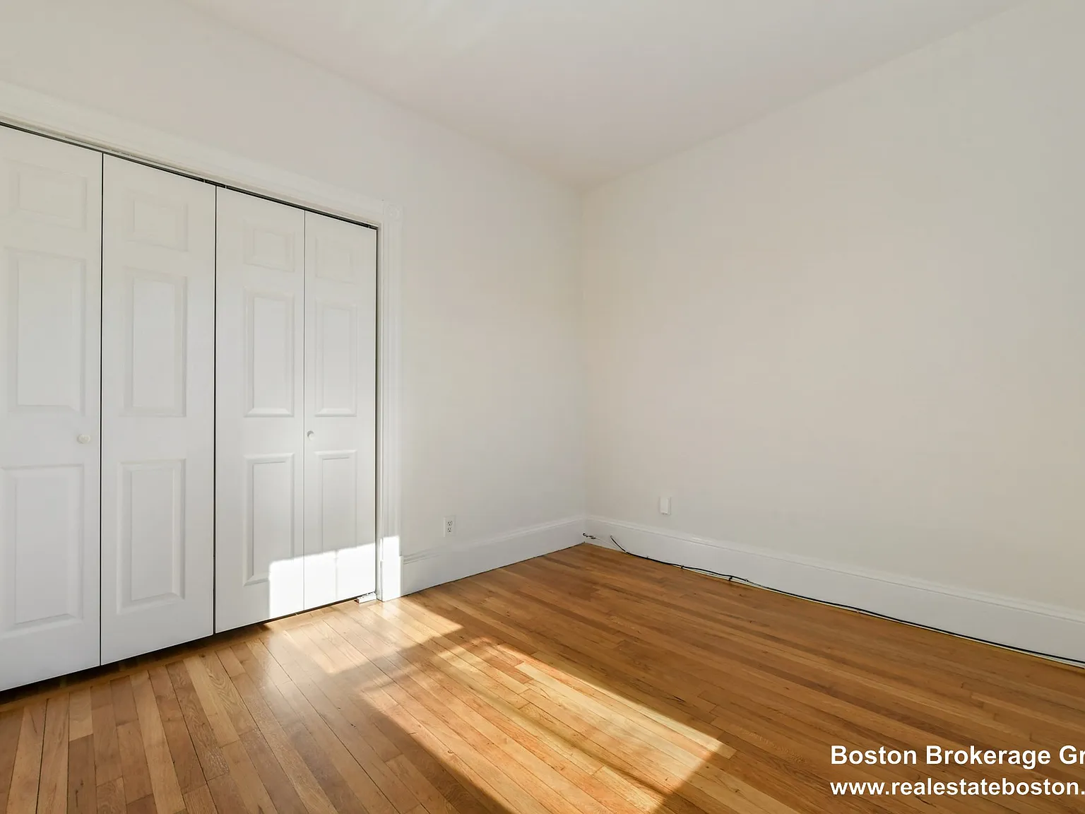 4 bed, 1163 sqft, $3,200 — Photo 2