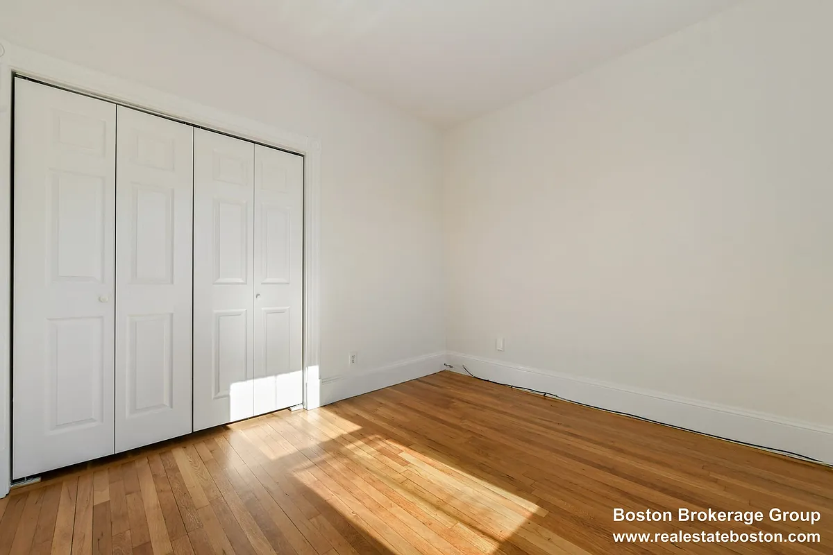 Building Photo - 50 Mount Vernon St #3