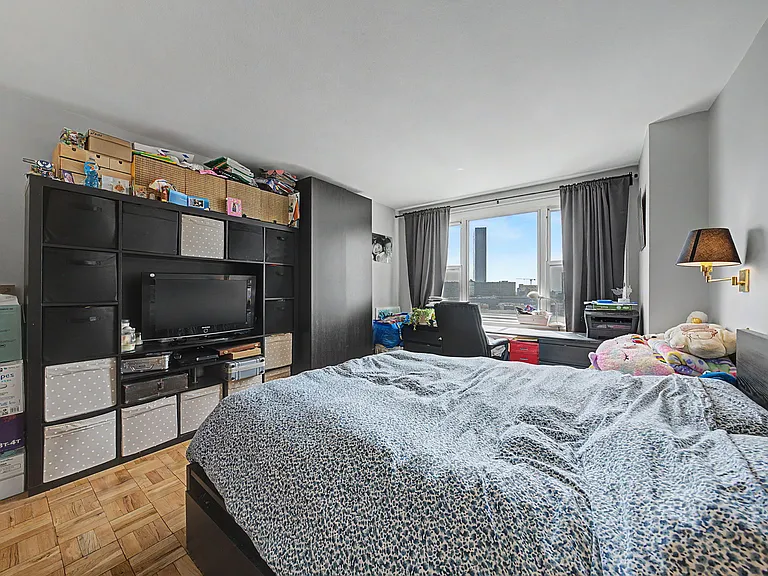 2000 Linwood Ave #10R — Photo 12