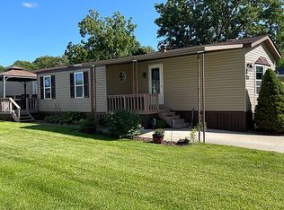 2963 Onslow Ct, Brighton, MI 48114