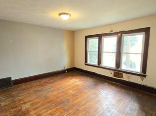 1444 Edgerton St, Saint Paul, MN 55130