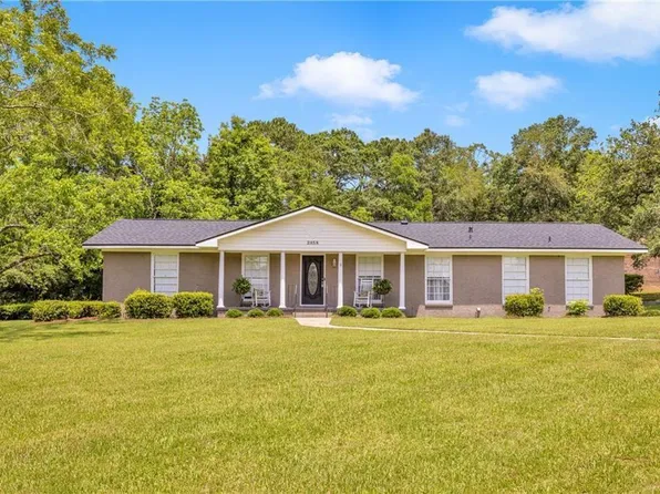 2858 Woodmere St W, Mobile, AL 36693