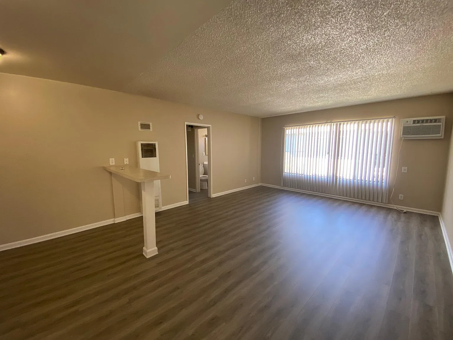120 E Wilken Way — Photo 3
