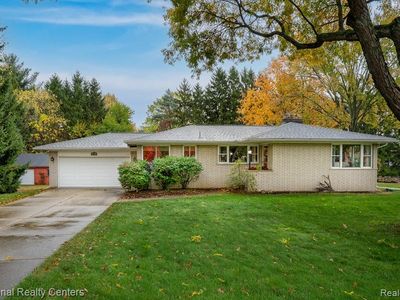 837 Dakota, Rochester Hills, MI, 48307